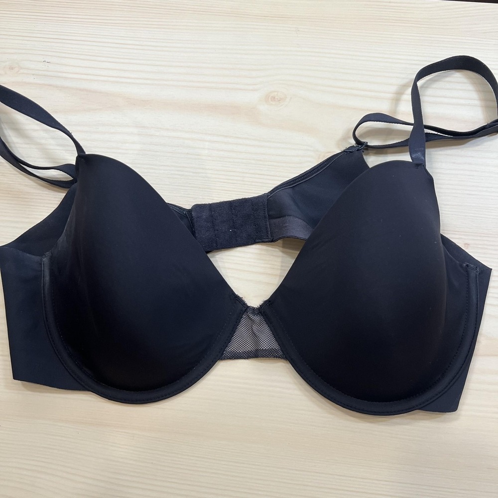Maidenform Bra Womens 36C Black T Shirt Underwire Lightly Lined Smooth